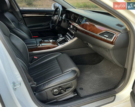 Белый Генезис G90, объемом двигателя 5.04 л и пробегом 177 тыс. км за 34900 $, фото 22 на Automoto.ua