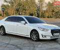 Білий Генезис G90, об'ємом двигуна 5.04 л та пробігом 177 тис. км за 34000 $, фото 1 на Automoto.ua