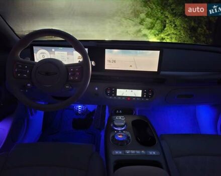 Білий Генезис GV60, об'ємом двигуна 0 л та пробігом 13 тис. км за 36000 $, фото 10 на Automoto.ua