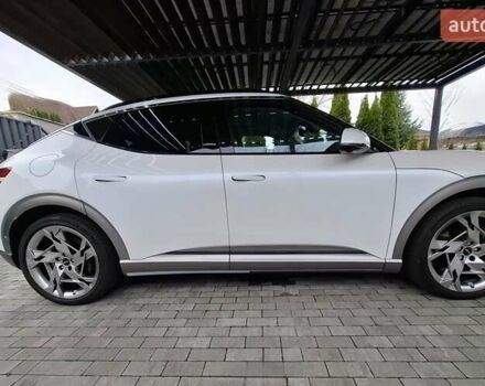 Білий Генезис GV60, об'ємом двигуна 0 л та пробігом 13 тис. км за 36000 $, фото 7 на Automoto.ua