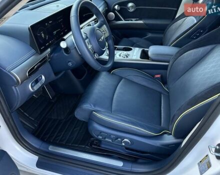 Белый Генезис GV60, объемом двигателя 0 л и пробегом 31 тыс. км за 32400 $, фото 44 на Automoto.ua