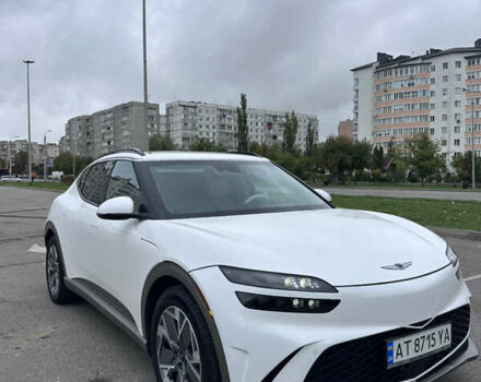 Белый Генезис GV60, объемом двигателя 0 л и пробегом 300 тыс. км за 35000 $, фото 5 на Automoto.ua