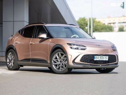 Генезис GV60 2022 в Киеве на Automoto.ua Бежевый Генезис GV60, объемом двигателя 0 л и пробегом 13 тыс. км за 34990 $, фото 1 на Automoto.ua