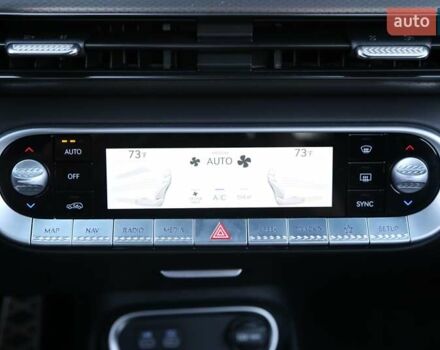 Красный Генезис GV60, объемом двигателя 0 л и пробегом 21 тыс. км за 37900 $, фото 18 на Automoto.ua