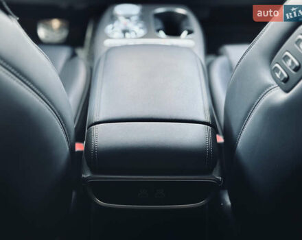 Жовтий Генезис GV60, об'ємом двигуна 0 л та пробігом 14 тис. км за 30999 $, фото 56 на Automoto.ua