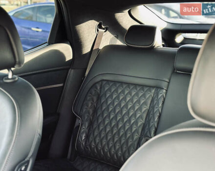 Жовтий Генезис GV60, об'ємом двигуна 0 л та пробігом 14 тис. км за 30999 $, фото 41 на Automoto.ua