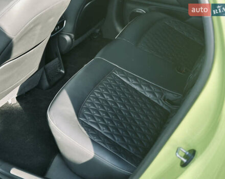 Жовтий Генезис GV60, об'ємом двигуна 0 л та пробігом 14 тис. км за 30999 $, фото 24 на Automoto.ua