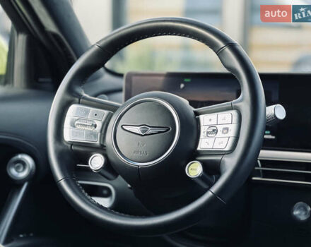 Жовтий Генезис GV60, об'ємом двигуна 0 л та пробігом 14 тис. км за 30999 $, фото 48 на Automoto.ua