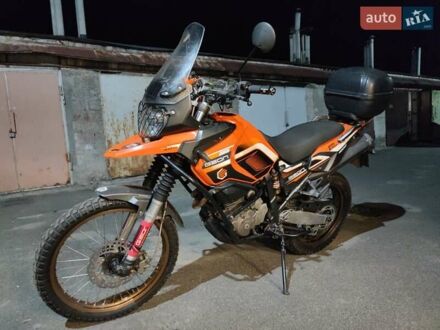 Геон Грандтур 2016 у Києві на Automoto.ua Помаранчевий Геон Грандтур, об'ємом двигуна 0.4 л та пробігом 22 тис. км за 1948 $, фото 1 на Automoto.ua