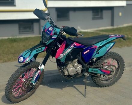 Геон Dakar GNS 300 2023 в Новояворовск на Automoto.ua Геон Dakar GNS 300, объемом двигателя 0.3 л и пробегом 0 тыс. км за 2000 $, фото 4 на Automoto.ua