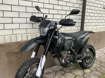 Геон Dakar GNS 300R 2024 у Житомирі на Automoto.ua Чорний Геон Dakar GNS 300R, об'ємом двигуна 0.3 л та пробігом 4 тис. км за 2800 $, фото 1 на Automoto.ua