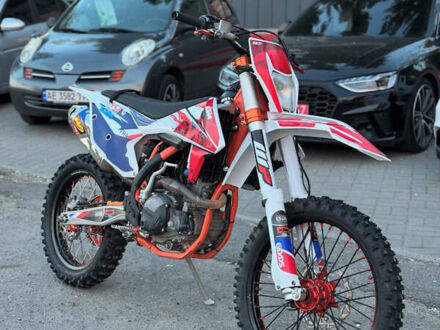 Геон Dakar GNX 250 2018 у Дніпро (Дніпропетровську) на Automoto.ua Білий Геон Dakar GNX 250, об'ємом двигуна 0.25 л та пробігом 5 тис. км за 2599 $, фото 1 на Automoto.ua