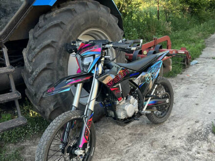 Геон GNX 300 NB Enduro 2024 в Харькове на Automoto.ua Черный Геон GNX 300 NB Enduro, объемом двигателя 0.28 л и пробегом 6 тыс. км за 2700 $, фото 1 на Automoto.ua