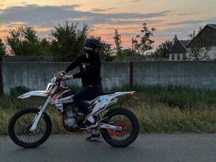 Геон GNX 300 NB Motard 2023 в Днепре (Днепропетровске) на Automoto.ua Геон GNX 300 NB Motard, объемом двигателя 0 л и пробегом 5 тыс. км за 3700 $, фото 1 на Automoto.ua