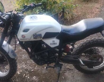 Геон Scrambler 2018 в Криничках на Automoto.ua Белый Геон Scrambler, объемом двигателя 0.25 л и пробегом 36 тыс. км за 1100 $, фото 5 на Automoto.ua