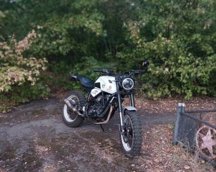 Геон Scrambler 2018 в Криничках на Automoto.ua Белый Геон Scrambler, объемом двигателя 0.25 л и пробегом 36 тыс. км за 1100 $, фото 1 на Automoto.ua