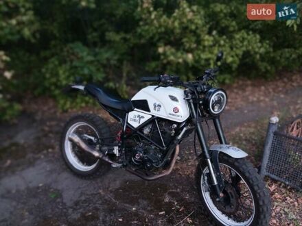 Геон Scrambler 2018 в Криничках на Automoto.ua Белый Геон Scrambler, объемом двигателя 0.25 л и пробегом 36 тыс. км за 1100 $, фото 1 на Automoto.ua