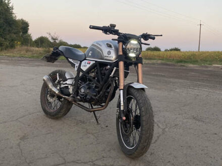 Геон Scrambler 250 2019 у Берестечко на Automoto.ua Сірий Геон Scrambler 250, об'ємом двигуна 0 л та пробігом 15 тис. км за 1212 $, фото 1 на Automoto.ua