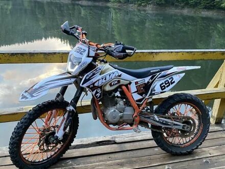 Геон Terra-X 250 Road 2021 у Межгорье на Automoto.ua Білий Геон Terra-X 250 Road, об'ємом двигуна 0 л та пробігом 6 тис. км за 1200 $, фото 1 на Automoto.ua