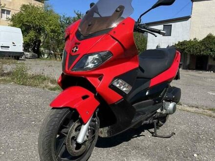 Гилера Нэксус 2011 в Ужгороде на Automoto.ua Красный Гилера Нэксус, объемом двигателя 0.28 л и пробегом 22 тыс. км за 2900 $, фото 1 на Automoto.ua