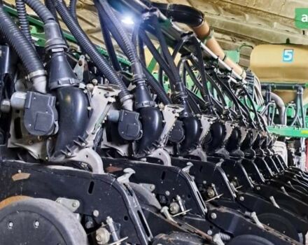 Грейт Плейнс YP-2425A, объемом двигателя 0 л и пробегом 0 тыс. км за 210000 $, фото 3 на Automoto.ua