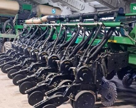 Грейт Плейнс YP-2425A, объемом двигателя 0 л и пробегом 0 тыс. км за 210000 $, фото 2 на Automoto.ua