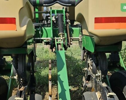 Грейт Плейнс YP 825, объемом двигателя 0 л и пробегом 0 тыс. км за 33000 $, фото 4 на Automoto.ua