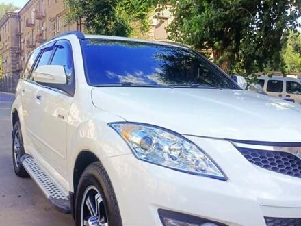 Белый Грейт Вол Хавал Х5, объемом двигателя 2 л и пробегом 100 тыс. км за 8000 $, фото 1 на Automoto.ua