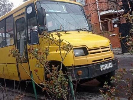 Желтый ХАЗ (Анторус) 2350, объемом двигателя 4.6 л и пробегом 300 тыс. км за 3600 $, фото 1 на Automoto.ua