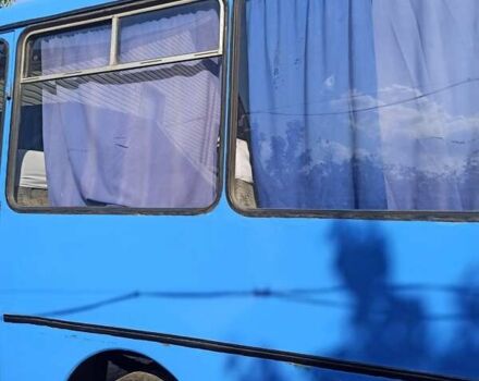 Синій ХАЗ (Анторус) 3250 Антон, об'ємом двигуна 3.85 л та пробігом 200 тис. км за 3000 $, фото 3 на Automoto.ua