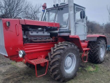 ХТЗ Т-150 1985 у Глобино на Automoto.ua Червоний ХТЗ Т-150, об'ємом двигуна 0 л та пробігом 10 тис. км за 14000 $, фото 1 на Automoto.ua