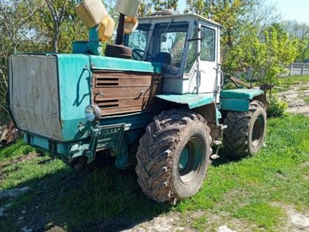 ХТЗ Т-150 1979 у Могилев-Подольском на Automoto.ua Зелений ХТЗ Т-150, об'ємом двигуна 0 л та пробігом 10 тис. км за 5000 $, фото 1 на Automoto.ua