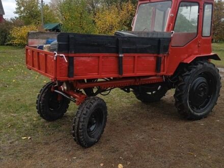 ХТЗ Т-16 1995 у Харкові на Automoto.ua Червоний ХТЗ Т-16, об'ємом двигуна 2 л та пробігом 200 тис. км за 2800 $, фото 1 на Automoto.ua