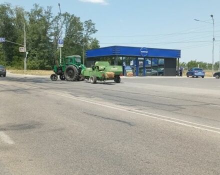 Зелений ХТЗ Т-40, об'ємом двигуна 4 л та пробігом 100 тис. км за 1299 $, фото 6 на Automoto.ua