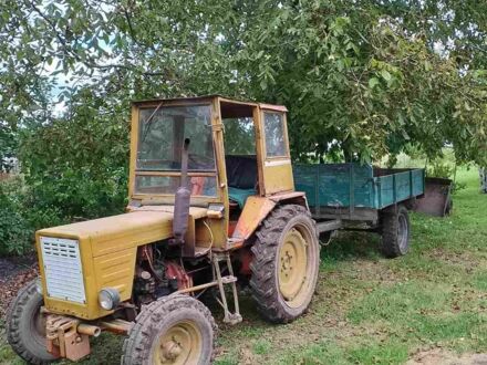 ХТЗ Другая 1991 в Ровно на Automoto.ua ХТЗ Другая, объемом двигателя 0 л и пробегом 0 тыс. км за 3100 $, фото 1 на Automoto.ua