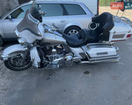 Белый Харлей-Дэвидсон 1340 Electra Glide, объемом двигателя 1.85 л и пробегом 19 тыс. км за 14700 $, фото 1 на Automoto.ua