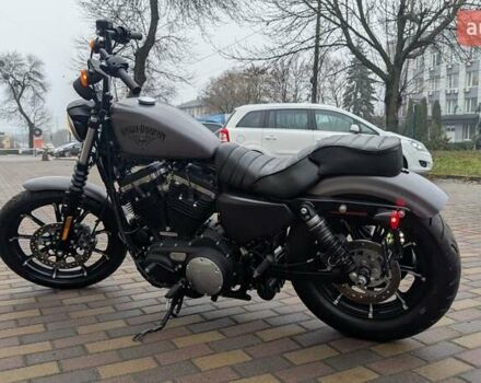 Черный Харлей-Дэвидсон 883 Iron, объемом двигателя 0.88 л и пробегом 7 тыс. км за 8499 $, фото 3 на Automoto.ua