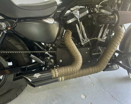 Черный Харлей-Дэвидсон 883 Iron, объемом двигателя 1.2 л и пробегом 2 тыс. км за 9999 $, фото 10 на Automoto.ua