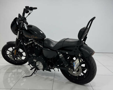 Чорний Харлей-Девідсон 883 Iron, об'ємом двигуна 0.88 л та пробігом 7 тис. км за 10700 $, фото 5 на Automoto.ua