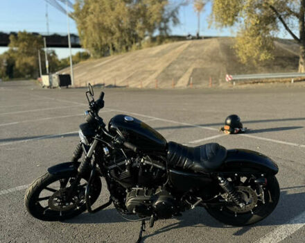 Черный Харлей-Дэвидсон 883 Iron, объемом двигателя 0.9 л и пробегом 8 тыс. км за 9700 $, фото 6 на Automoto.ua