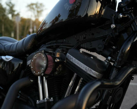 Черный Харлей-Дэвидсон 883 Iron, объемом двигателя 0.9 л и пробегом 8 тыс. км за 9700 $, фото 15 на Automoto.ua