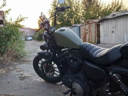 Черный Харлей-Дэвидсон 883 Iron, объемом двигателя 0.88 л и пробегом 23 тыс. км за 6700 $, фото 1 на Automoto.ua