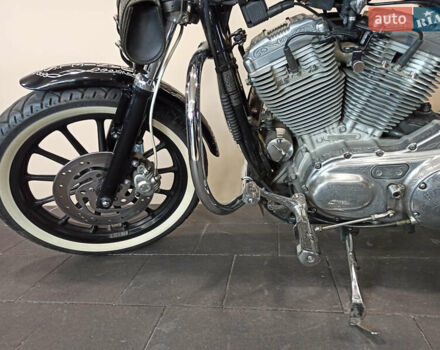 Черный Харлей-Дэвидсон 883 Sportster Custom, объемом двигателя 0.8 л и пробегом 18 тыс. км за 12000 $, фото 24 на Automoto.ua