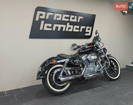 Черный Харлей-Дэвидсон 883 Sportster Custom, объемом двигателя 0.8 л и пробегом 18 тыс. км за 12000 $, фото 3 на Automoto.ua