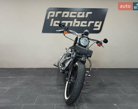 Черный Харлей-Дэвидсон 883 Sportster Custom, объемом двигателя 0.8 л и пробегом 18 тыс. км за 12000 $, фото 11 на Automoto.ua