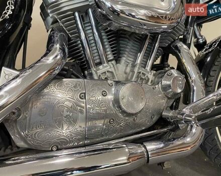 Черный Харлей-Дэвидсон 883 Sportster Custom, объемом двигателя 0.8 л и пробегом 18 тыс. км за 12000 $, фото 46 на Automoto.ua