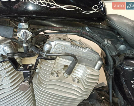 Черный Харлей-Дэвидсон 883 Sportster Custom, объемом двигателя 0.8 л и пробегом 18 тыс. км за 12000 $, фото 26 на Automoto.ua