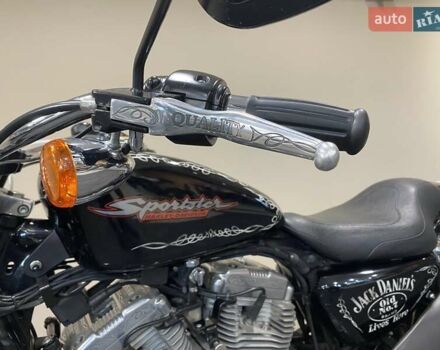 Черный Харлей-Дэвидсон 883 Sportster Custom, объемом двигателя 0.8 л и пробегом 18 тыс. км за 12000 $, фото 50 на Automoto.ua
