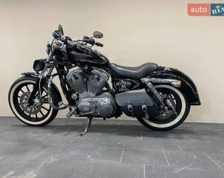 Черный Харлей-Дэвидсон 883 Sportster Custom, объемом двигателя 0.8 л и пробегом 18 тыс. км за 12000 $, фото 35 на Automoto.ua