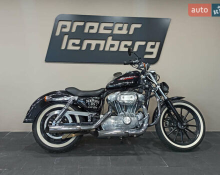 Черный Харлей-Дэвидсон 883 Sportster Custom, объемом двигателя 0.8 л и пробегом 18 тыс. км за 12000 $, фото 4 на Automoto.ua